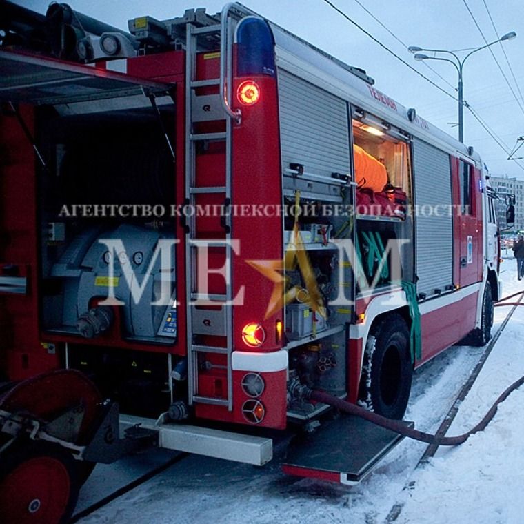 Дежурство пожарной машины на мероприятиях, пожарная бригада на съемки ...